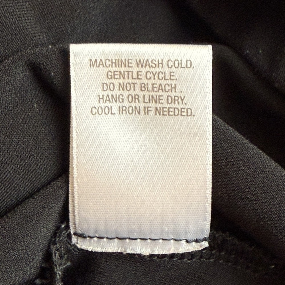 Roz & Ali Womens Large Blouse Black White Sleeveless High Back - Picture 7 of 7